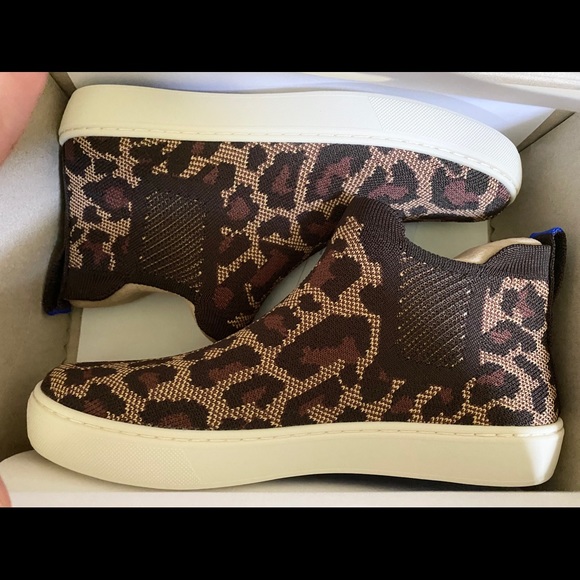 New in Box Rothy’s Wildcat Chelsea Boots Size 7 - Picture 3 of 5